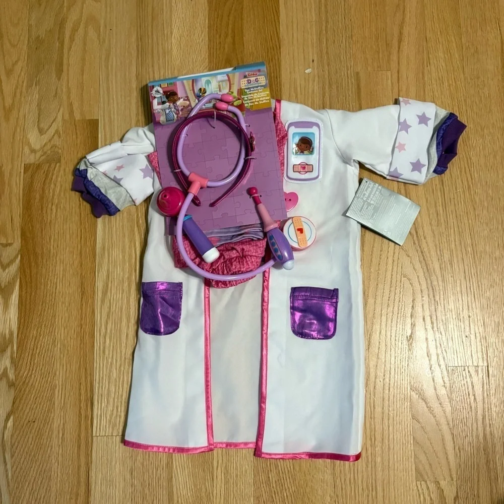 Disney Doc Mcstuffins Doctor Costume NEW Sz 3 W/ Stethoscope Tools Halloween - Picture 2 of 6